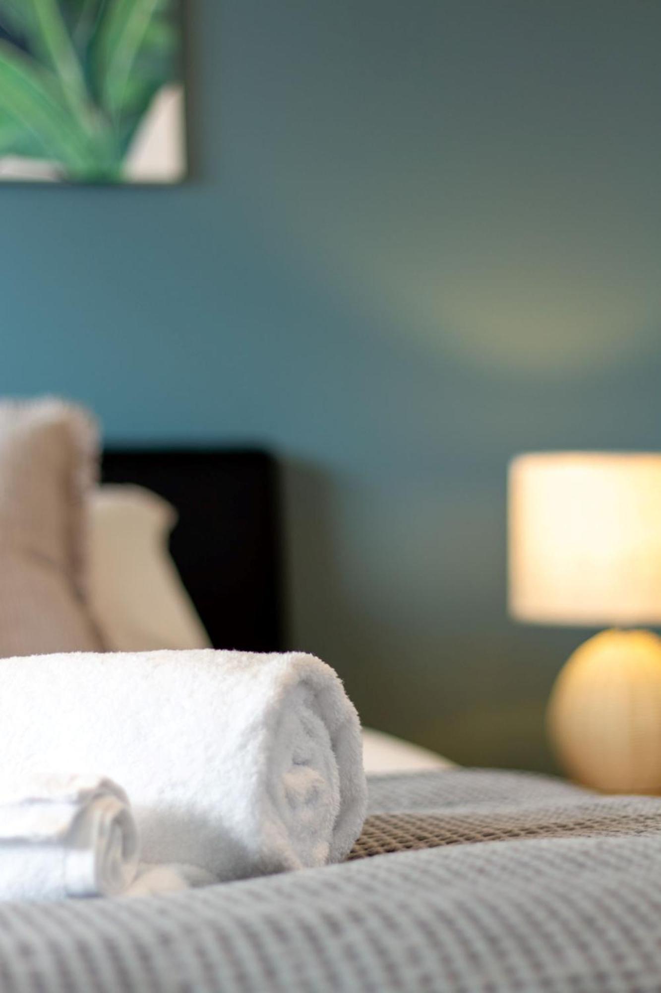 Glamorous 2 Bed Cbd Townhouse W/King Bed Christchurch Eksteriør billede
